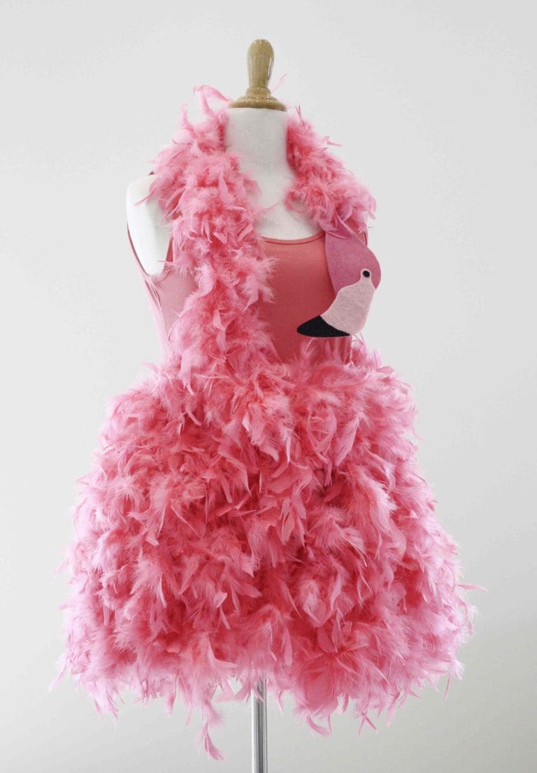 Last Minute Kostüm Flamingo. Eine Anleitung wie du im Handumdrehen ein Flaingo Kostüm gestaltest.