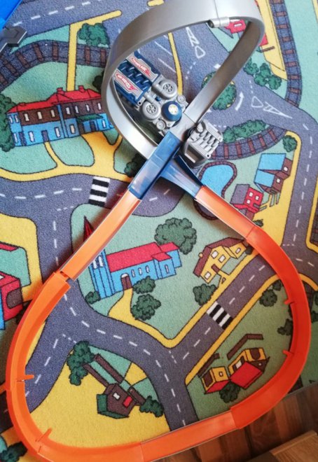 Rennbahn von Hot Wheels Track Builder - Fanbild