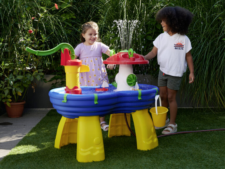 Wasserspieltisch für Kinder