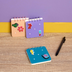 Mini Notizblock - mit Charms - 1 Stück