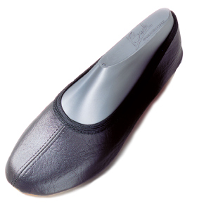 Gymnastikschuhe - schwarz - in verschiedenen Größen erhältlich