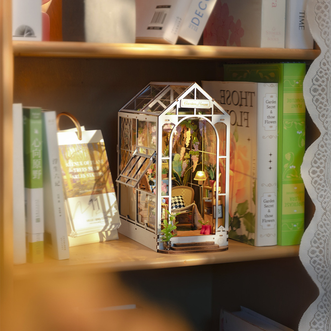 DIY - Holz Bastelset - Miniaturhaus - Gartenhaus