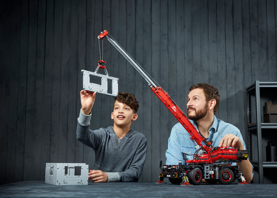 LEGO® Kranwagen 42082