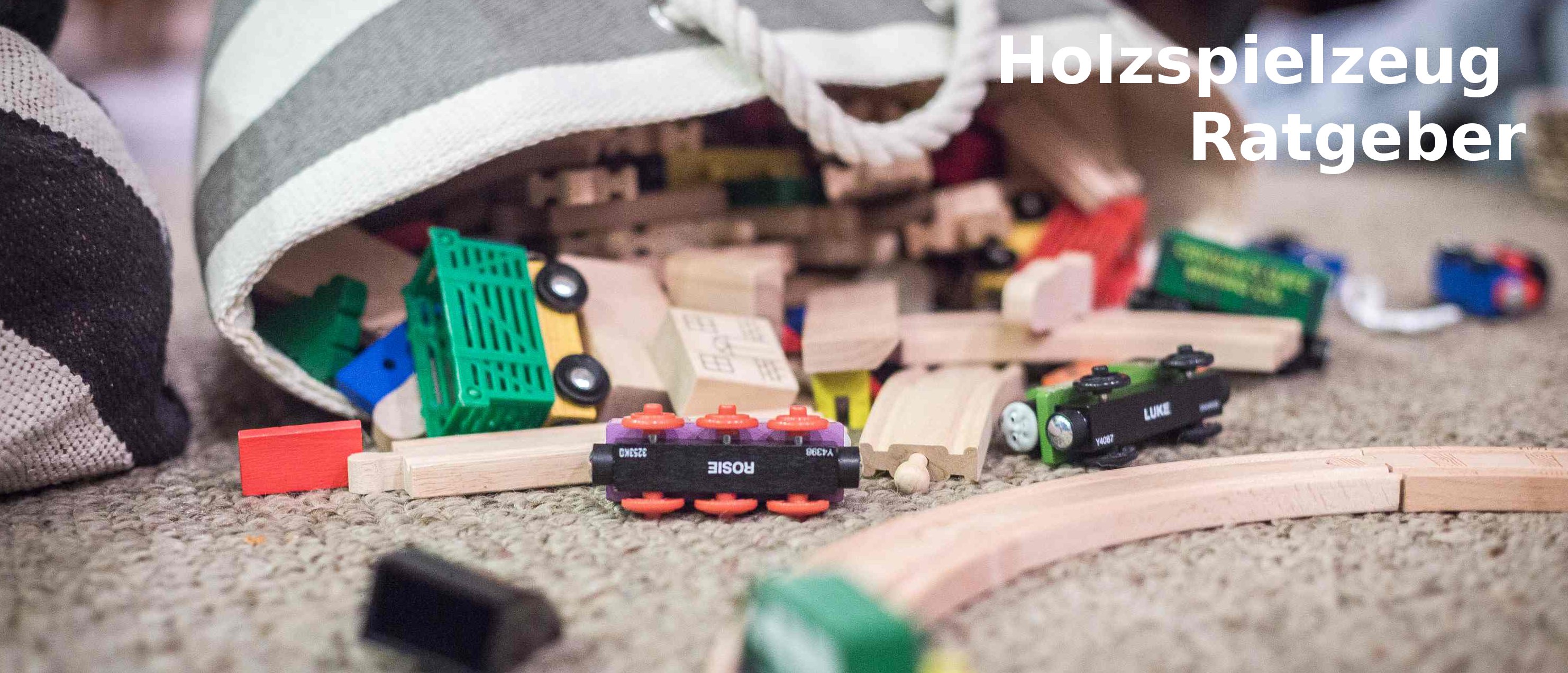 Holzspielzeug für Babys und Kleinkinder